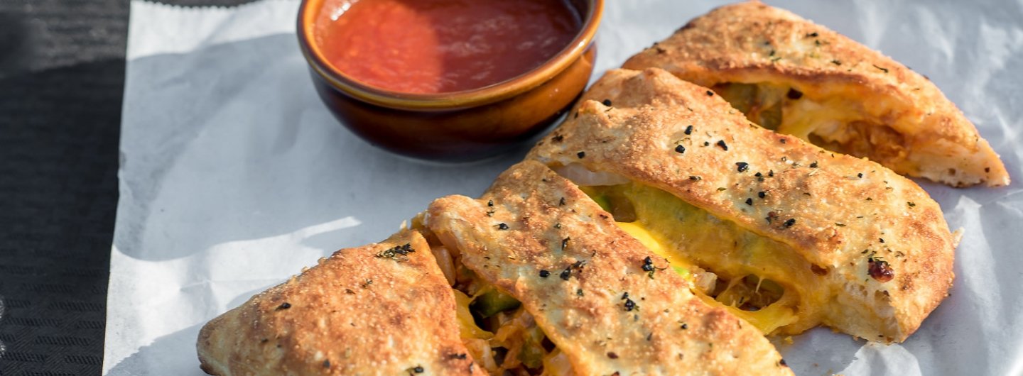 cheesy barbeque stromboli